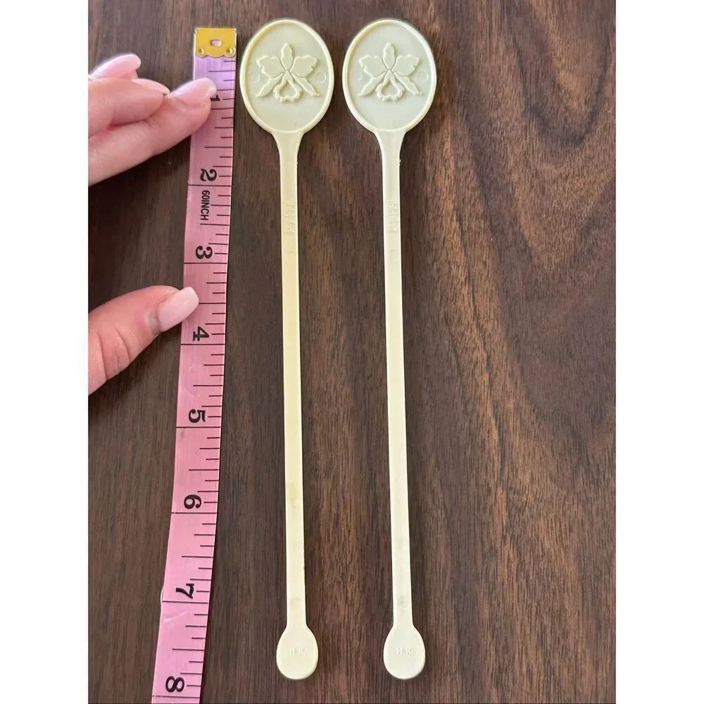 Vintage Halekulani Hotel Hawaii Waikiki Swizzle Stick Collectible Flower Emblem